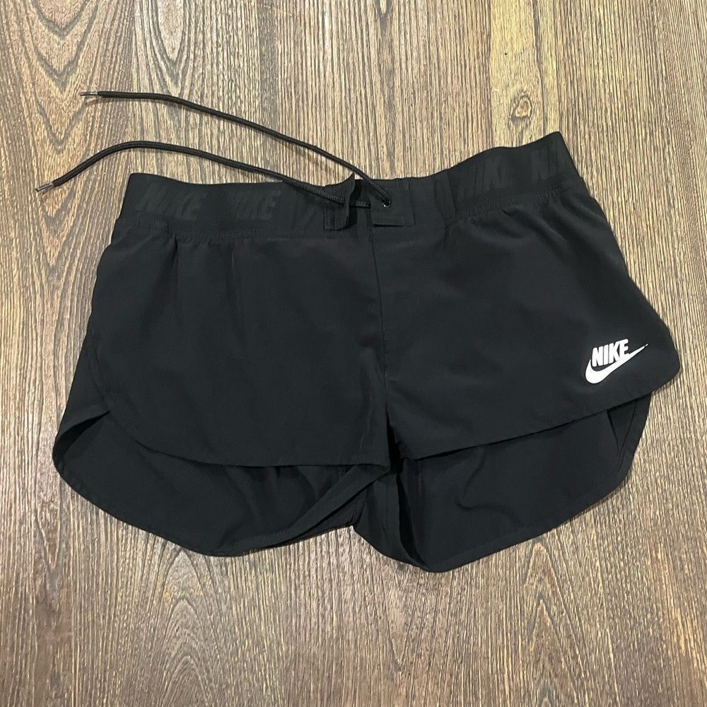 Nike Womens Swim Shorts Lace Up Mid-Rise Pull-On Nike Logo Print Black Size M